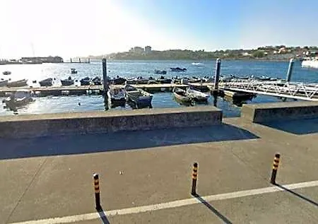 Botel Navegar No Douro - Navegacao E Turismo Unipessoal, Lda *
