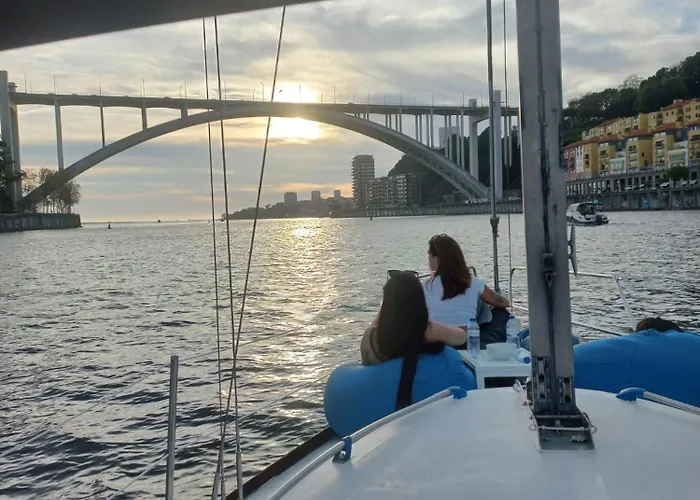 Navegar No Douro - Navegacao E Turismo Unipessoal, Lda Πλωτό κατάλυμα *